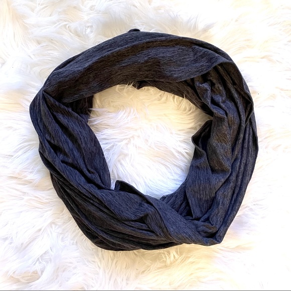 Infinity Scarf - Picture 1 of 7